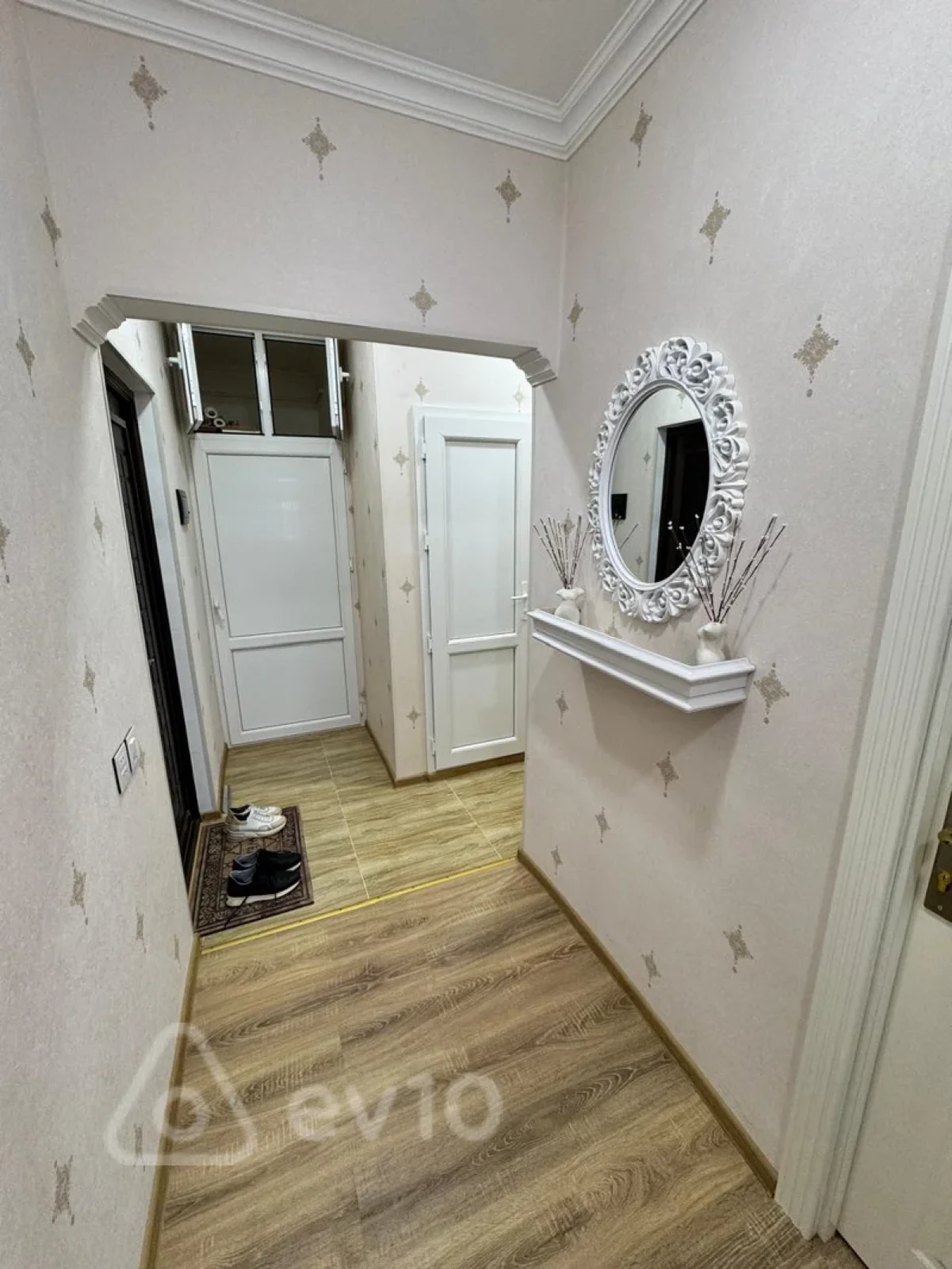 Satılır 2 otaqlı köhnə tikili 50 m²