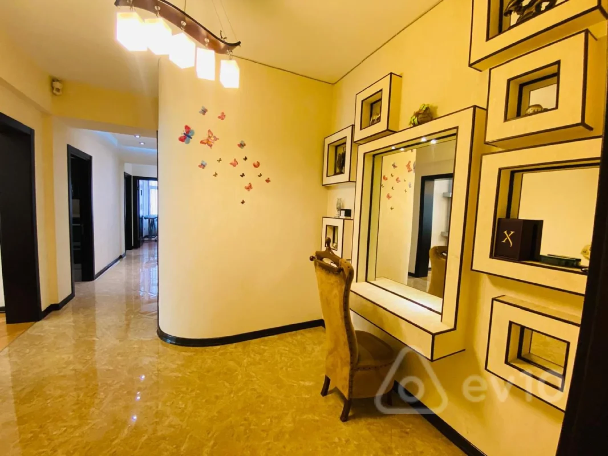 Kirayə verilir 3 otaqlı yeni tikili 150 m²