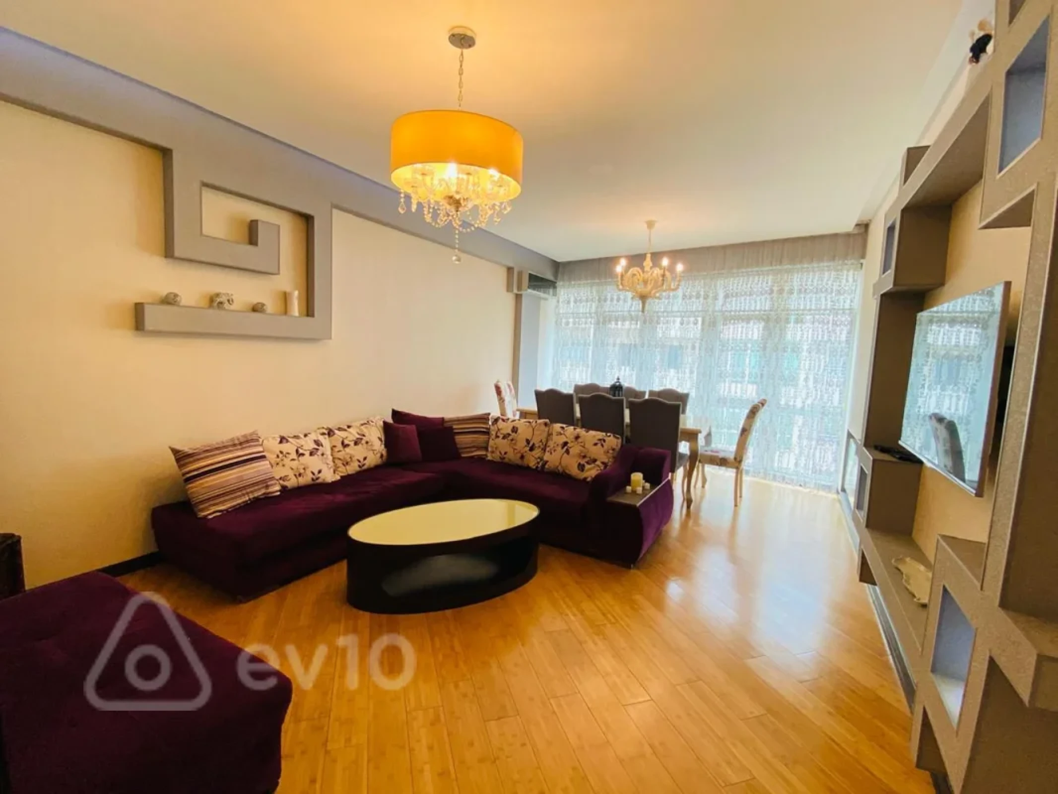 Kirayə verilir 3 otaqlı yeni tikili 150 m²