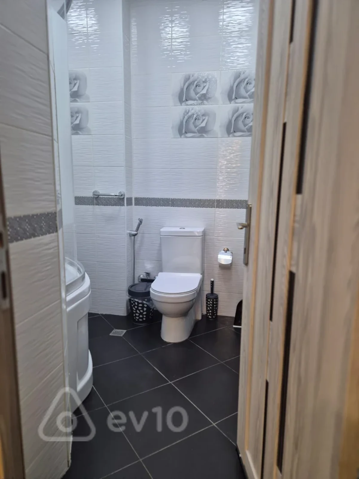 Kirayə verilir 3 otaqlı yeni tikili 110 m²