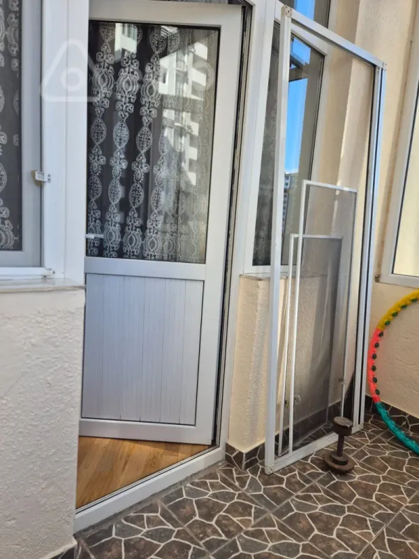 Kirayə verilir 3 otaqlı yeni tikili 110 m²