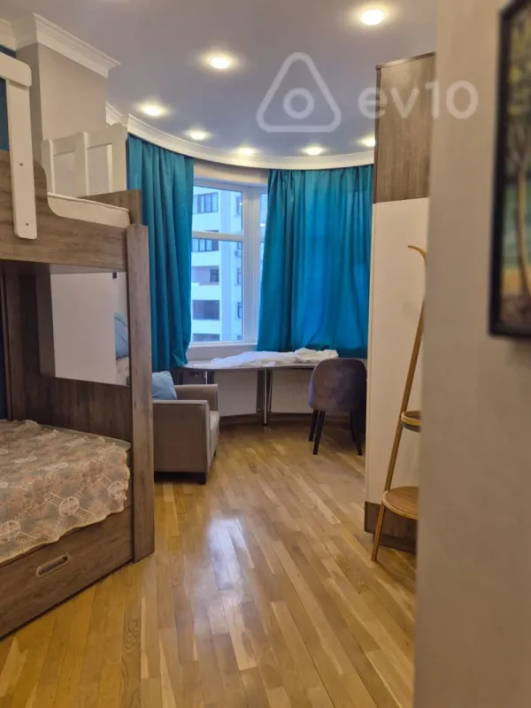 Kirayə verilir 3 otaqlı yeni tikili 110 m²