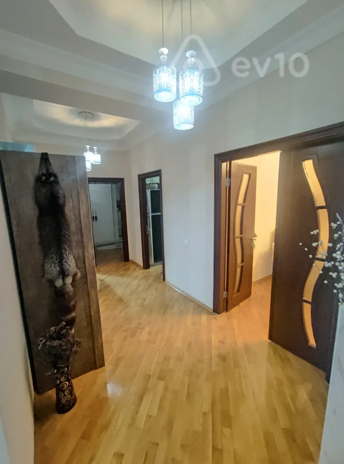 Satılır 2 otaqlı yeni tikili 95 m²