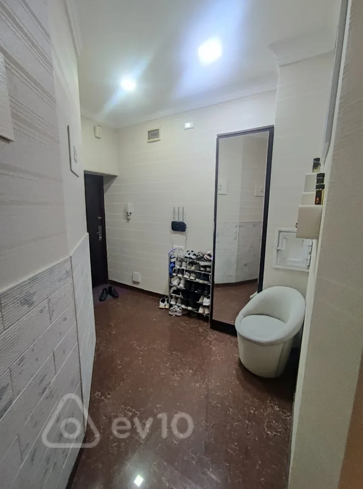 Satılır 2 otaqlı yeni tikili 95 m²