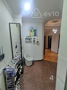 Satılır 2 otaqlı yeni tikili 95 m²