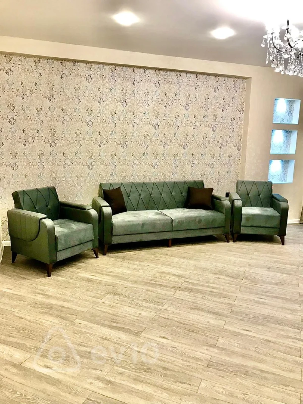 Kirayə verilir 3 otaqlı yeni tikili 150 m²