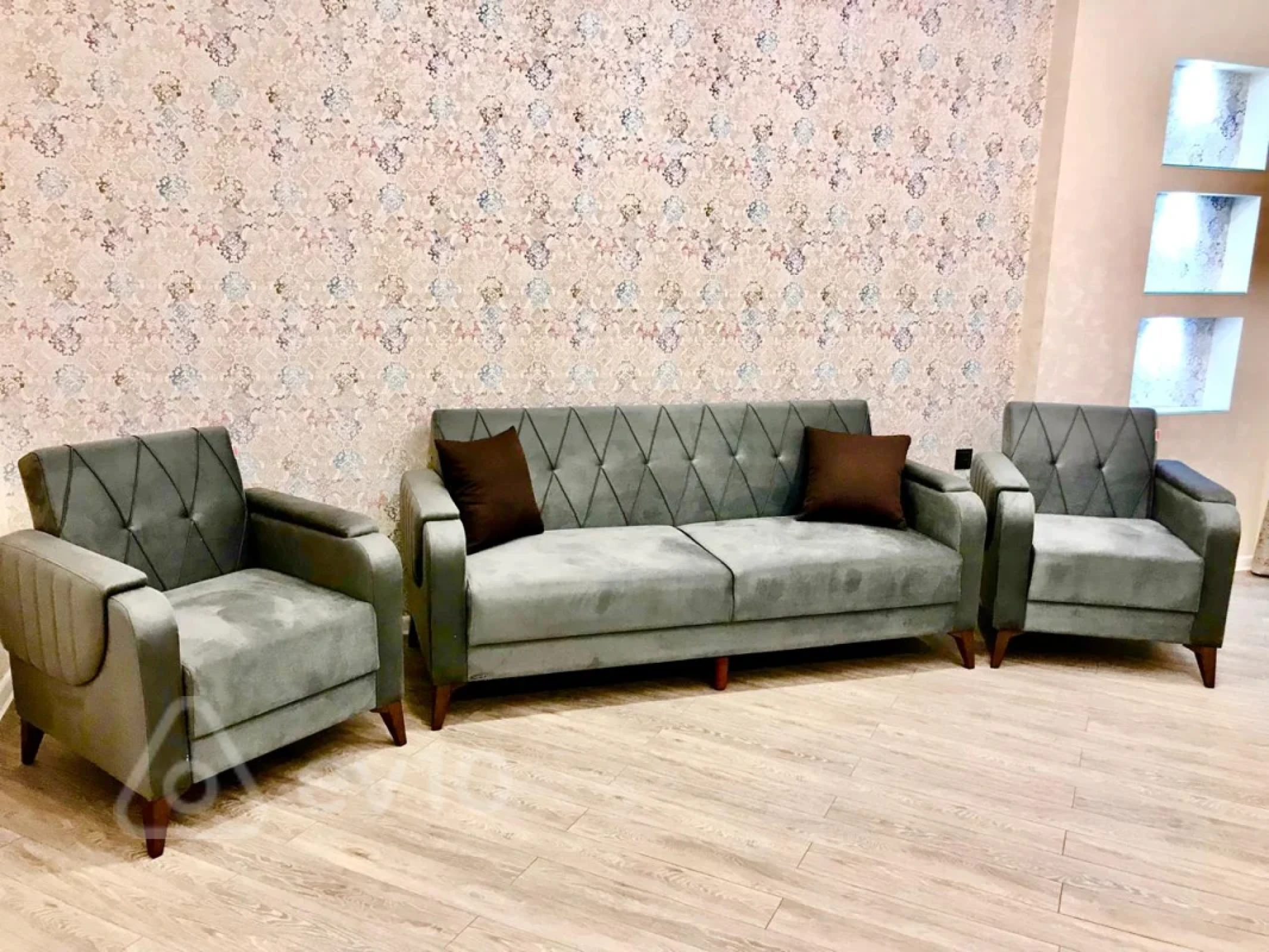 Kirayə verilir 3 otaqlı yeni tikili 150 m²