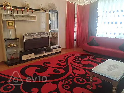 Kirayə verilir 3 otaqlı yeni tikili 140 m²
