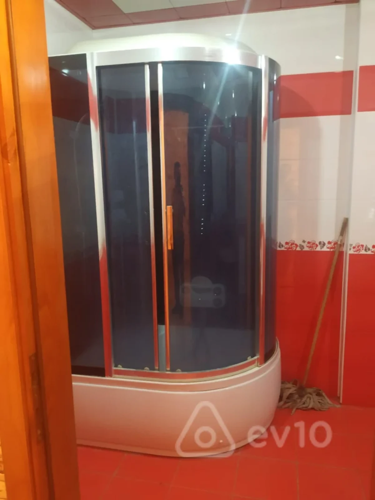 Kirayə verilir 3 otaqlı yeni tikili 140 m²