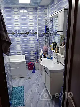 Satılır 3 otaqlı yeni tikili 110 m²