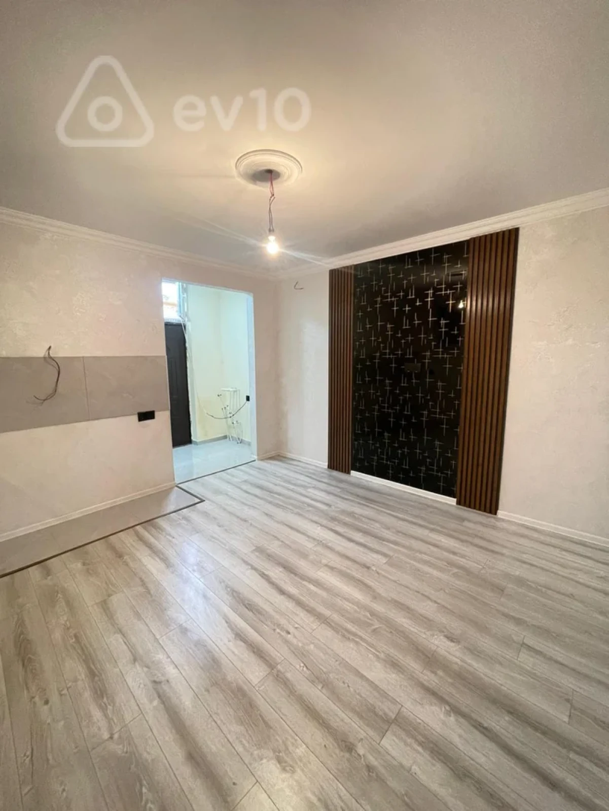 Satılır 4 otaqlı həyət evi 100 m²
