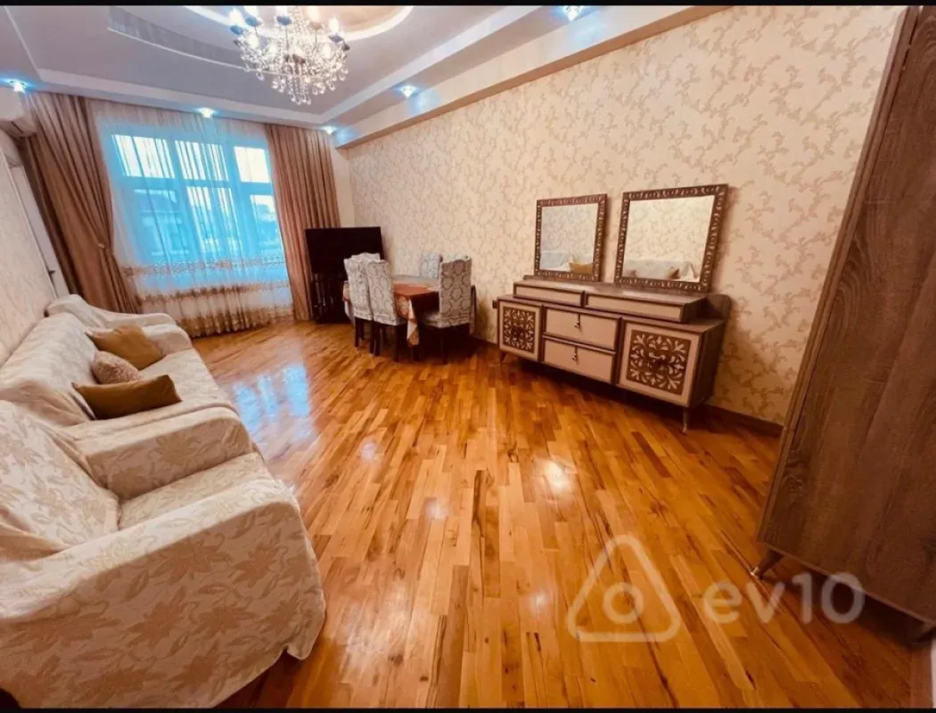 Satılır 3 otaqlı yeni tikili 100 m²