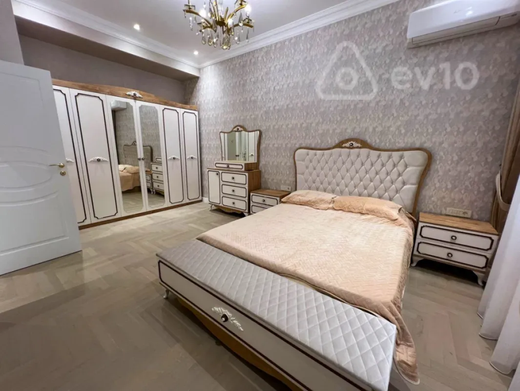Kirayə verilir 2 otaqlı yeni tikili 60 m²