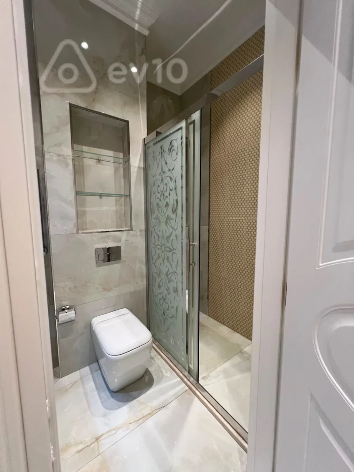 Kirayə verilir 2 otaqlı yeni tikili 60 m²