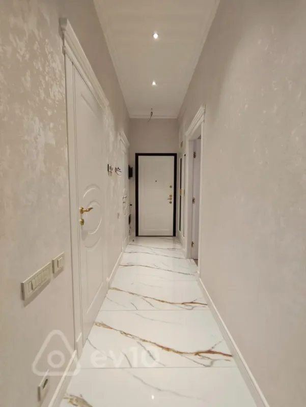 Kirayə verilir 2 otaqlı yeni tikili 60 m²