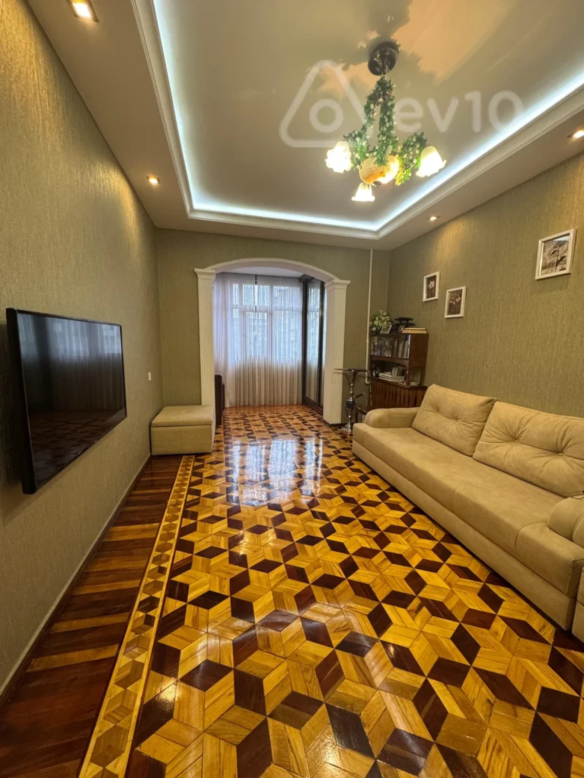 Satılır 3 otaqlı köhnə tikili 110 m²