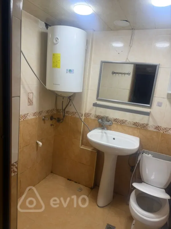 Kirayə verilir 2 otaqlı yeni tikili 50 m²