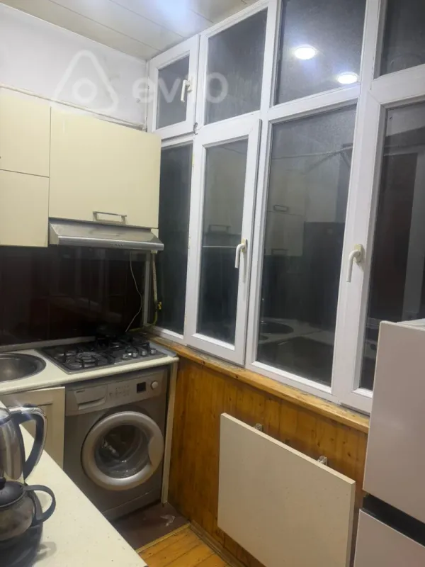 Kirayə verilir 2 otaqlı yeni tikili 50 m²