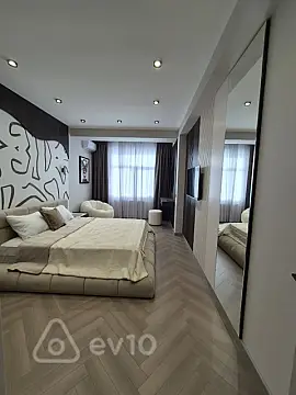 Kirayə verilir 3 otaqlı yeni tikili 126 m²
