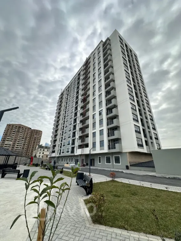 Kirayə verilir 3 otaqlı yeni tikili 126 m²