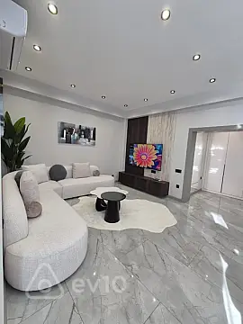 Kirayə verilir 3 otaqlı yeni tikili 126 m²