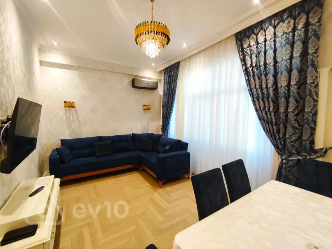 Kirayə verilir 2 otaqlı yeni tikili 95 m²