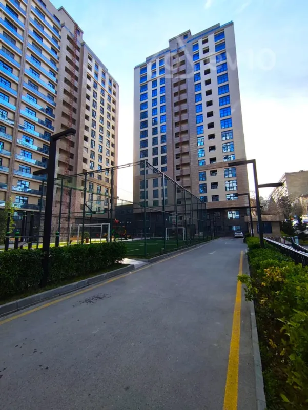 Kirayə verilir 2 otaqlı yeni tikili 95 m²