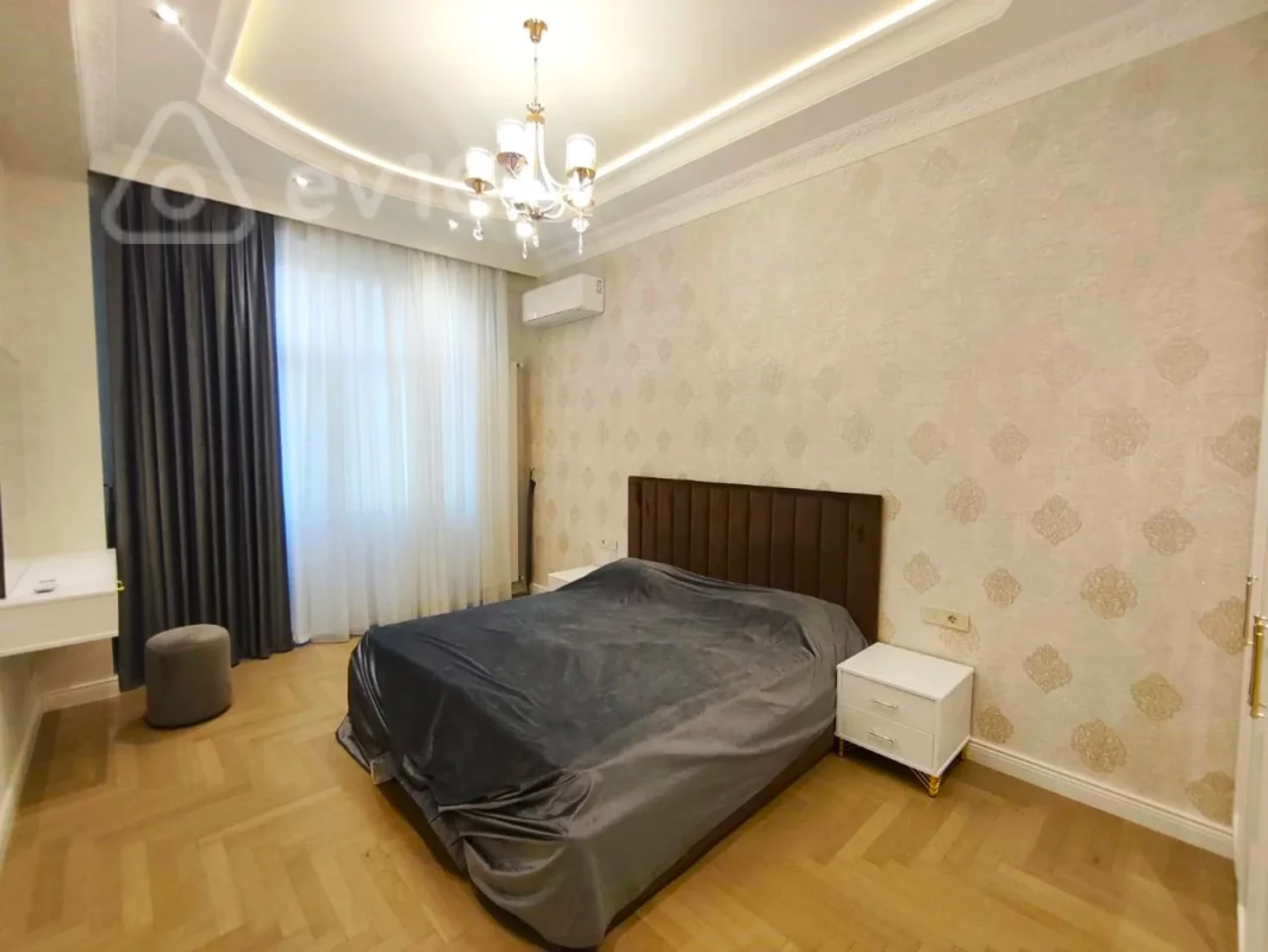 Kirayə verilir 2 otaqlı yeni tikili 95 m²