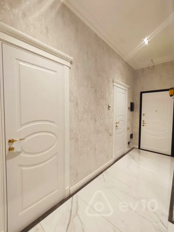 Kirayə verilir 2 otaqlı yeni tikili 95 m²