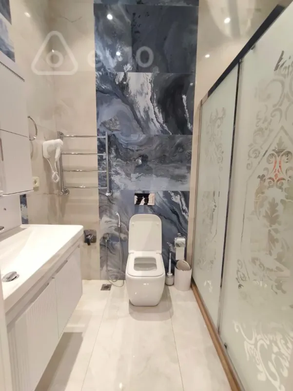 Kirayə verilir 2 otaqlı yeni tikili 95 m²