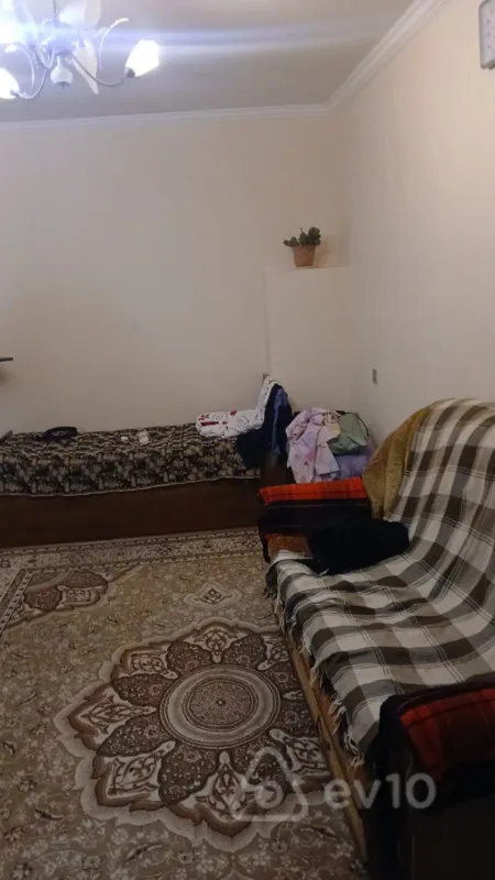 Kirayə verilir 1 otaqlı köhnə tikili 30 m²