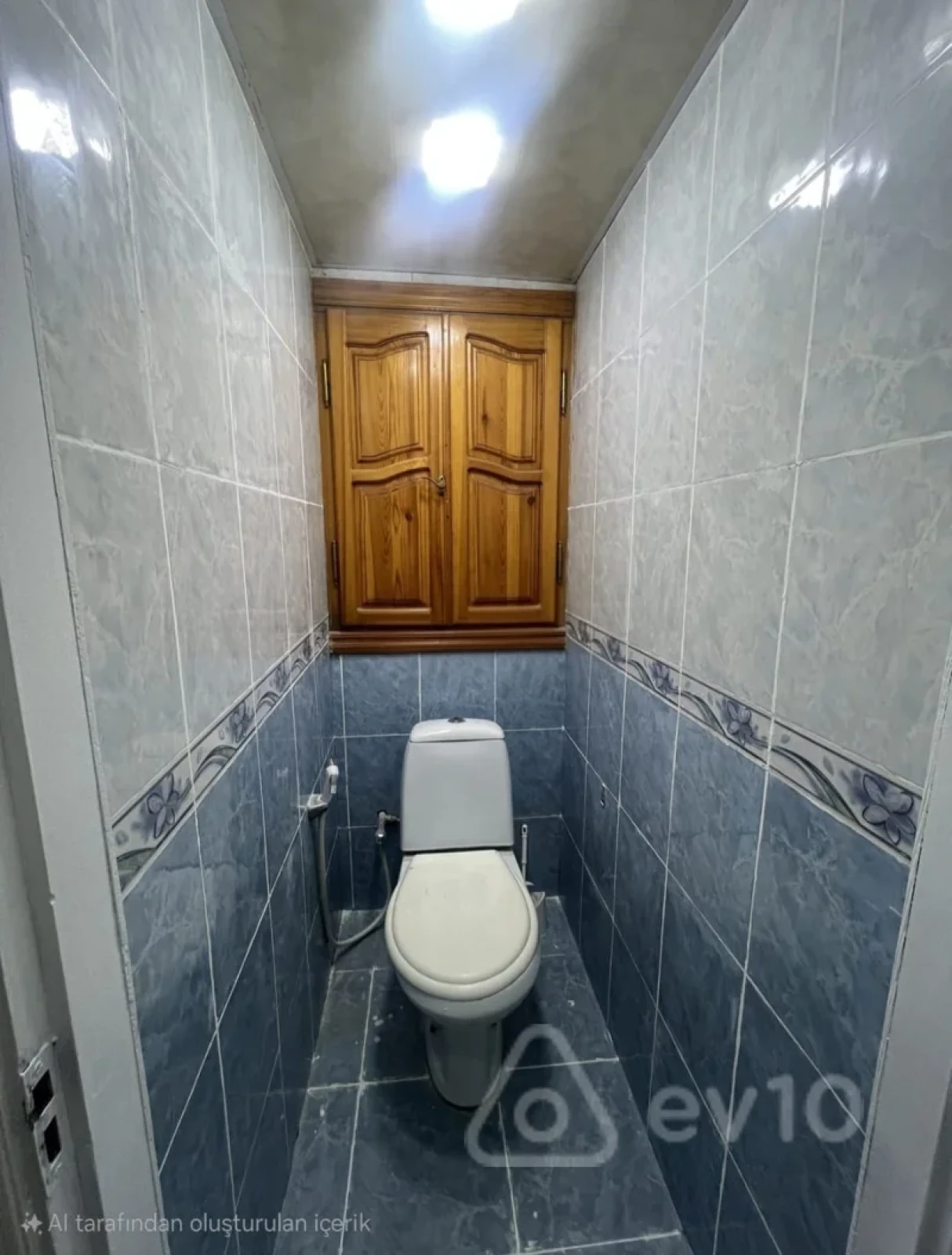 Satılır 2 otaqlı köhnə tikili 55 m²