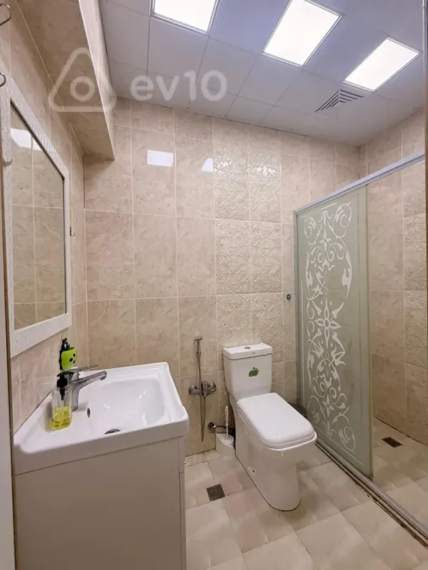 Kirayə verilir 2 otaqlı yeni tikili 80 m²