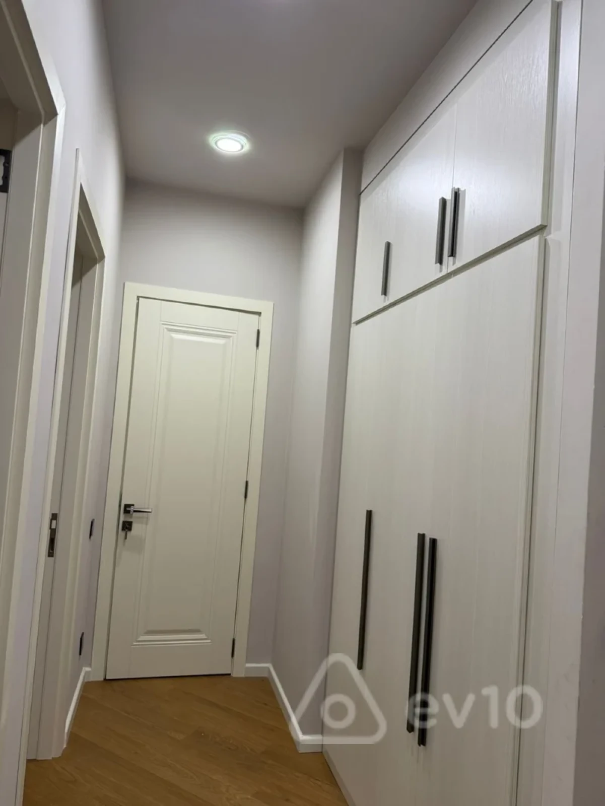 Kirayə verilir 3 otaqlı yeni tikili 80 m²