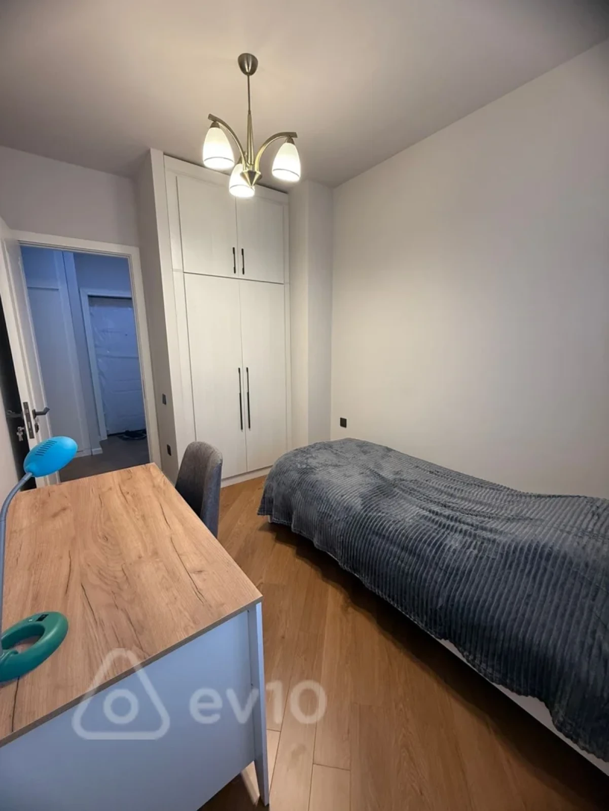 Kirayə verilir 3 otaqlı yeni tikili 80 m²