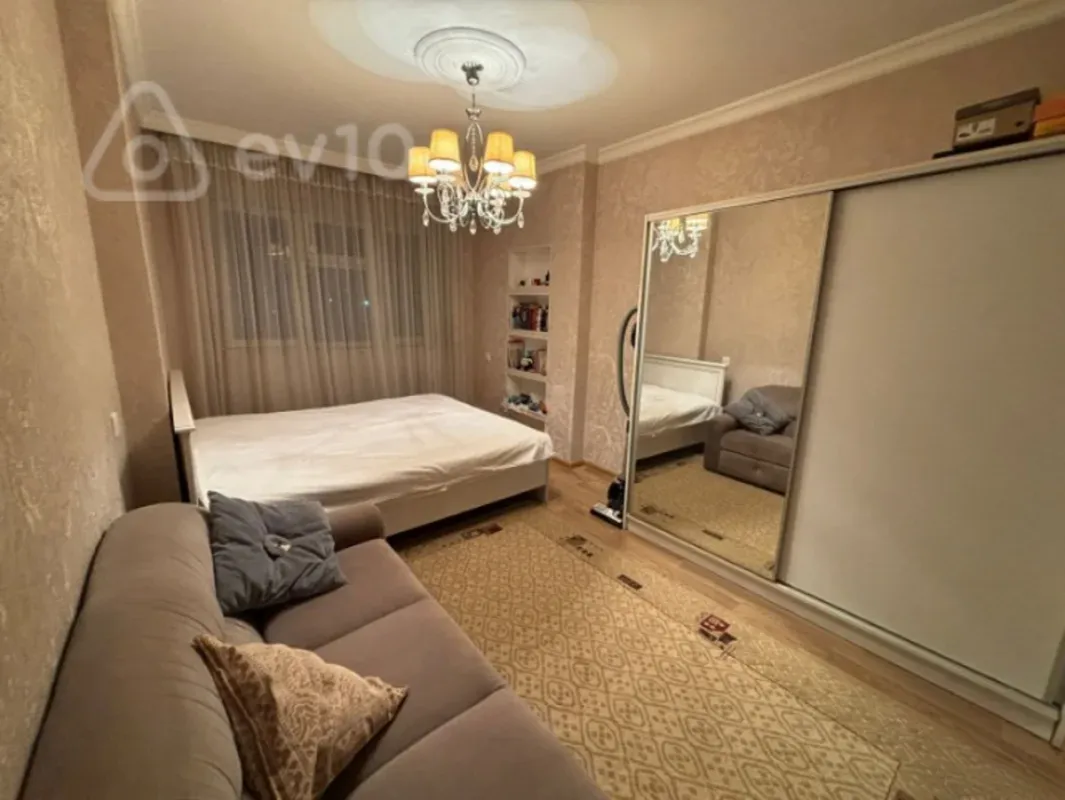 Satılır 3 otaqlı köhnə tikili 71 m²