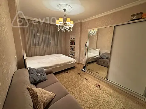 Satılır 3 otaqlı köhnə tikili 71 m²