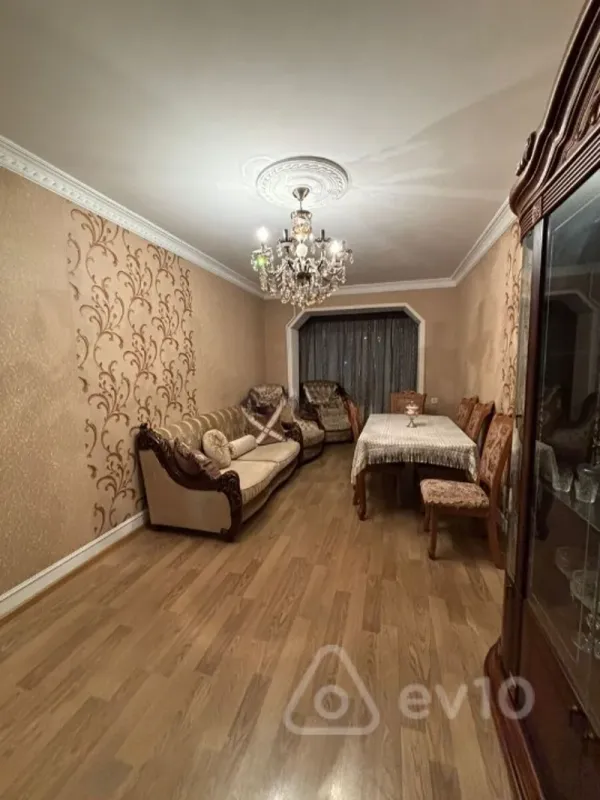 Satılır 3 otaqlı köhnə tikili 71 m²