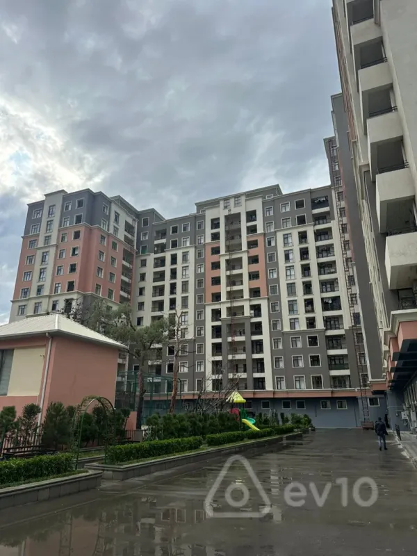 Satılır 2 otaqlı yeni tikili 63 m²