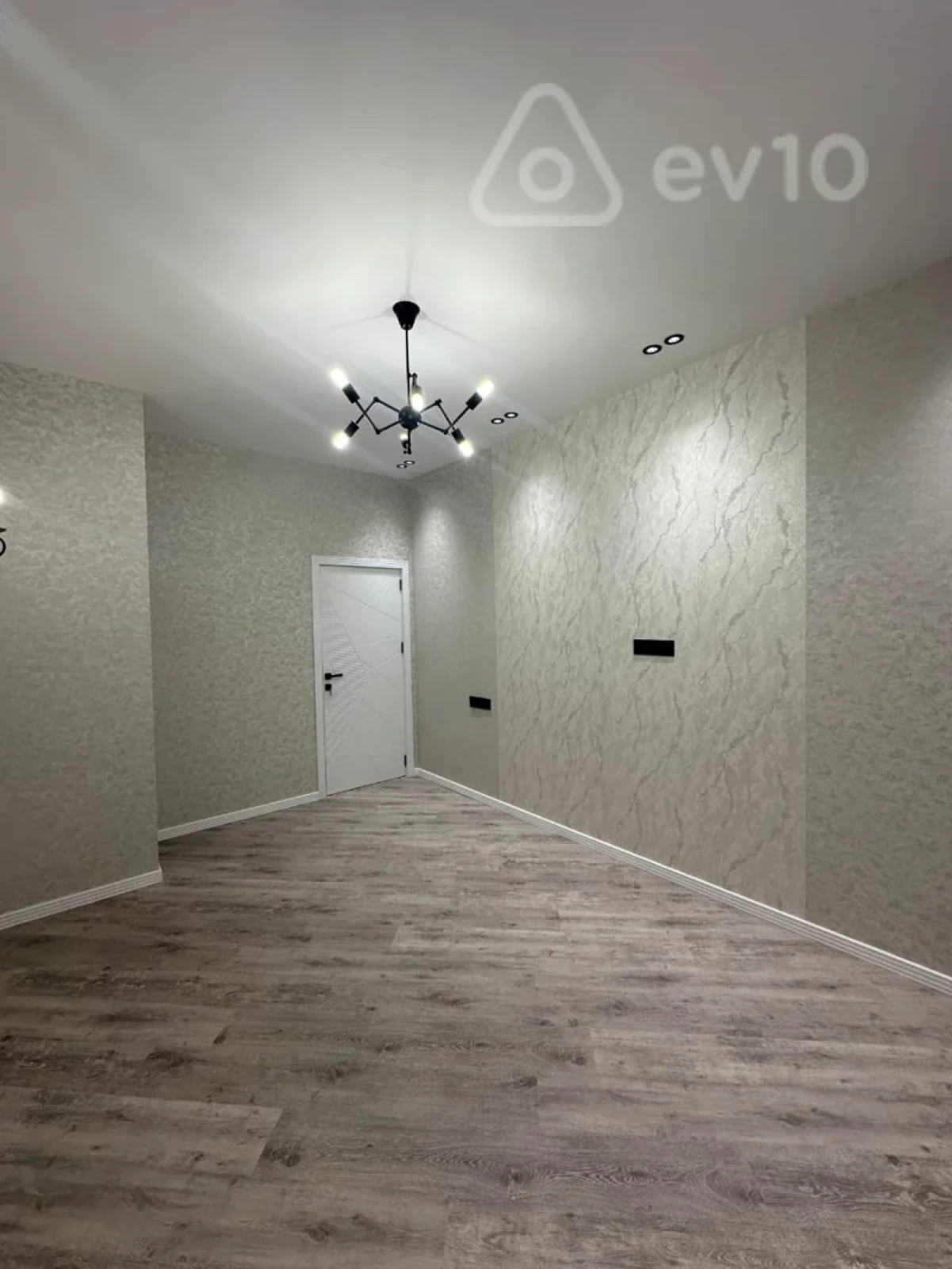 Satılır 2 otaqlı yeni tikili 63 m²