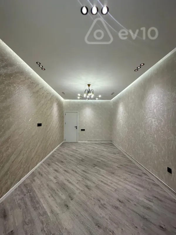 Satılır 2 otaqlı yeni tikili 63 m²