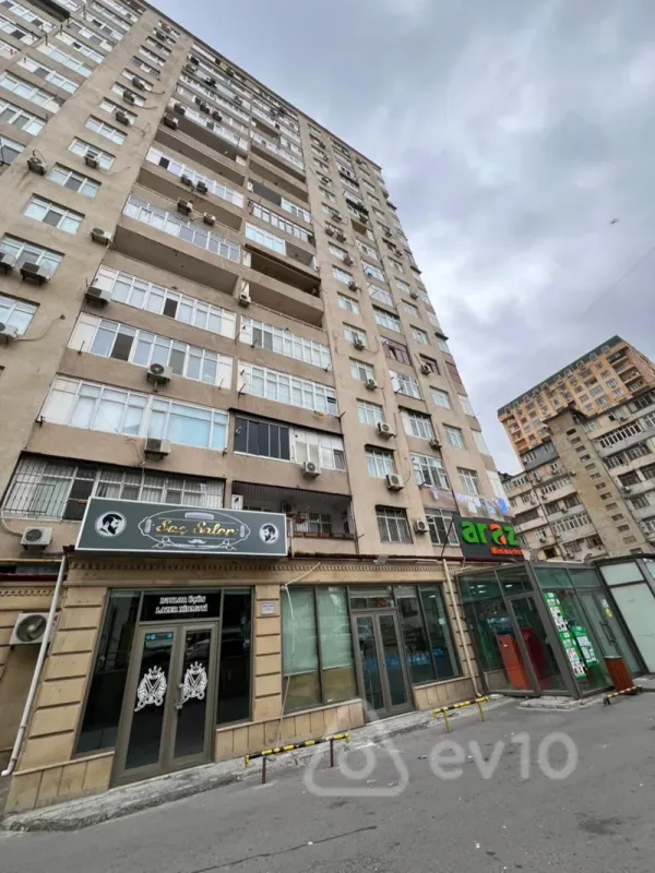 Satılır 2 otaqlı yeni tikili 90 m²