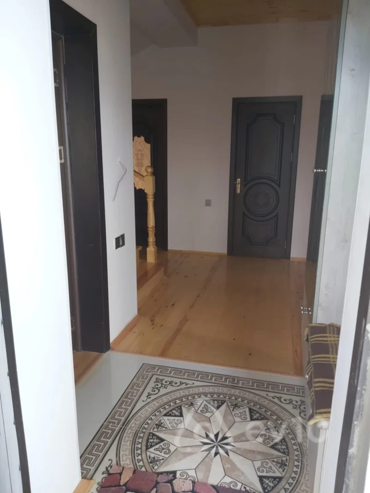 Satılır 6 otaqlı həyət evi 200 m²