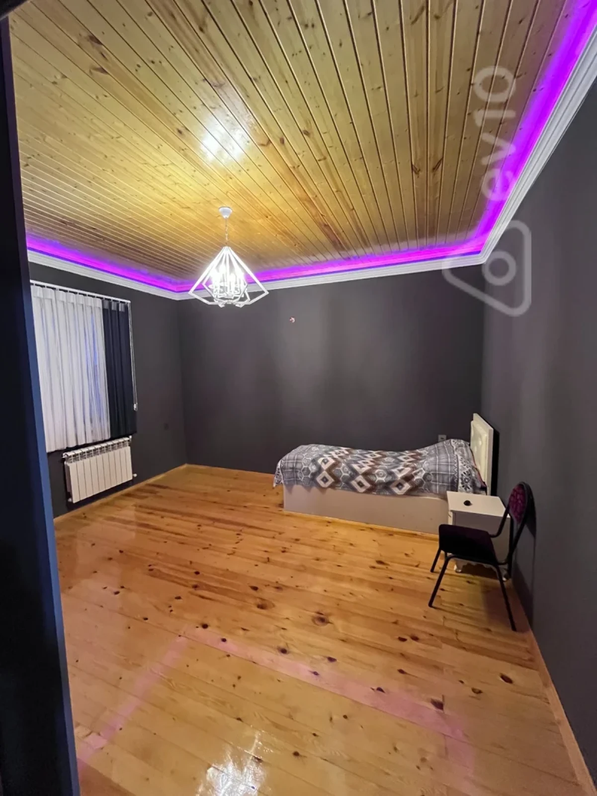 Satılır 6 otaqlı həyət evi 200 m²