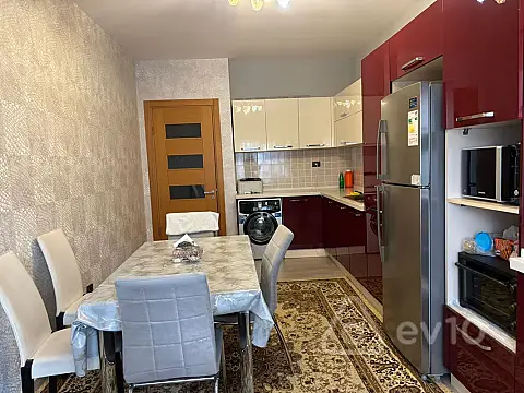Satılır 2 otaqlı yeni tikili 95 m²