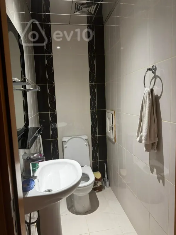 Satılır 2 otaqlı yeni tikili 95 m²