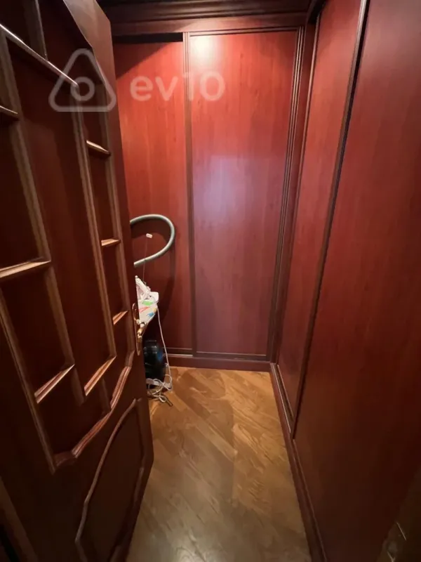 Satılır 3 otaqlı yeni tikili 170 m²