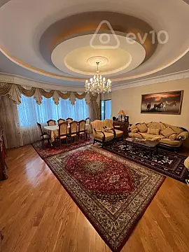 Satılır 3 otaqlı yeni tikili 170 m²