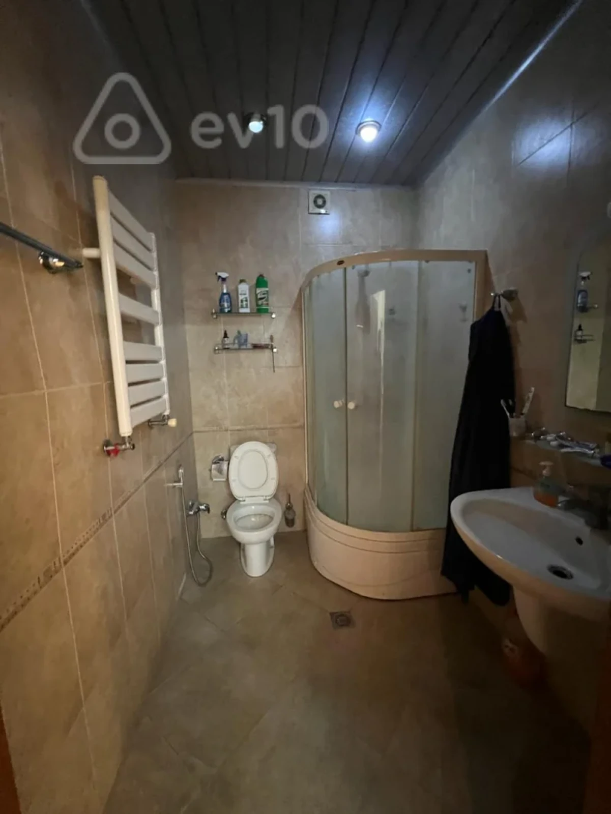Satılır 3 otaqlı yeni tikili 170 m²
