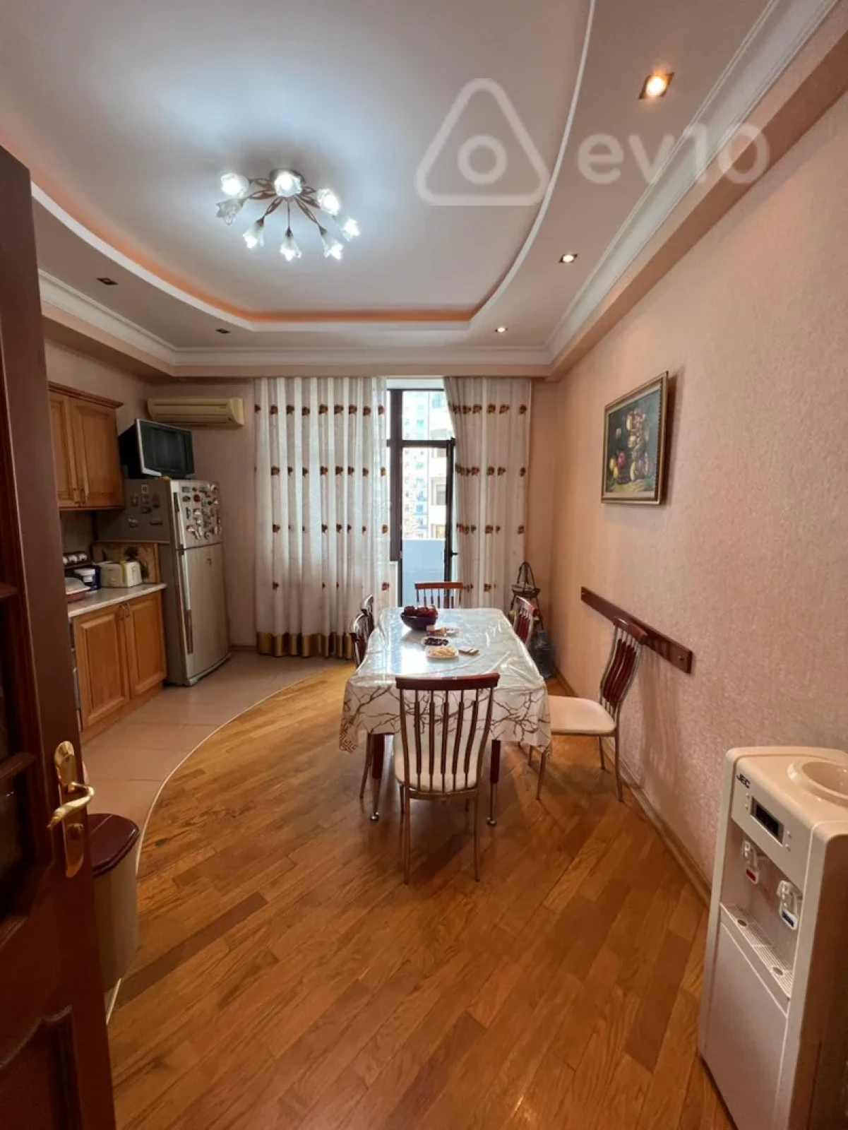 Satılır 3 otaqlı yeni tikili 170 m²